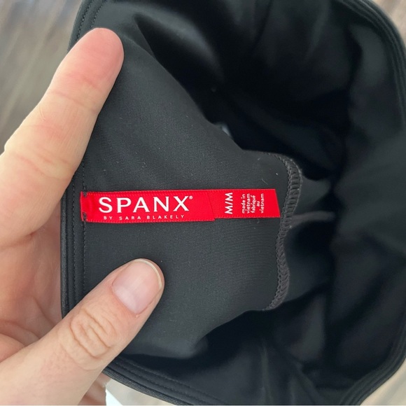 Spanx Leggings Women's Medium SPANXshape Faux Leather Skinny Stretch - Picture 6 of 8